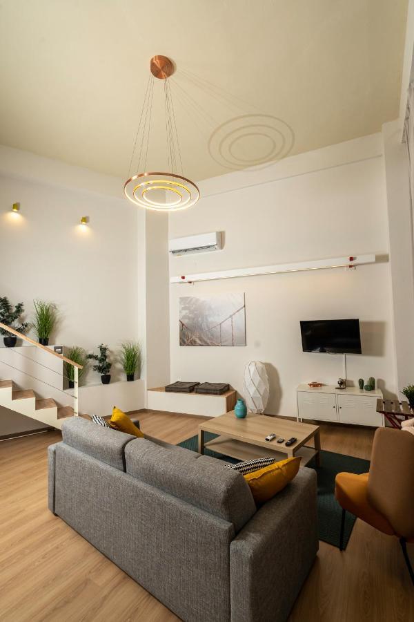 City Center Ground Loft - Янина Екстериор снимка