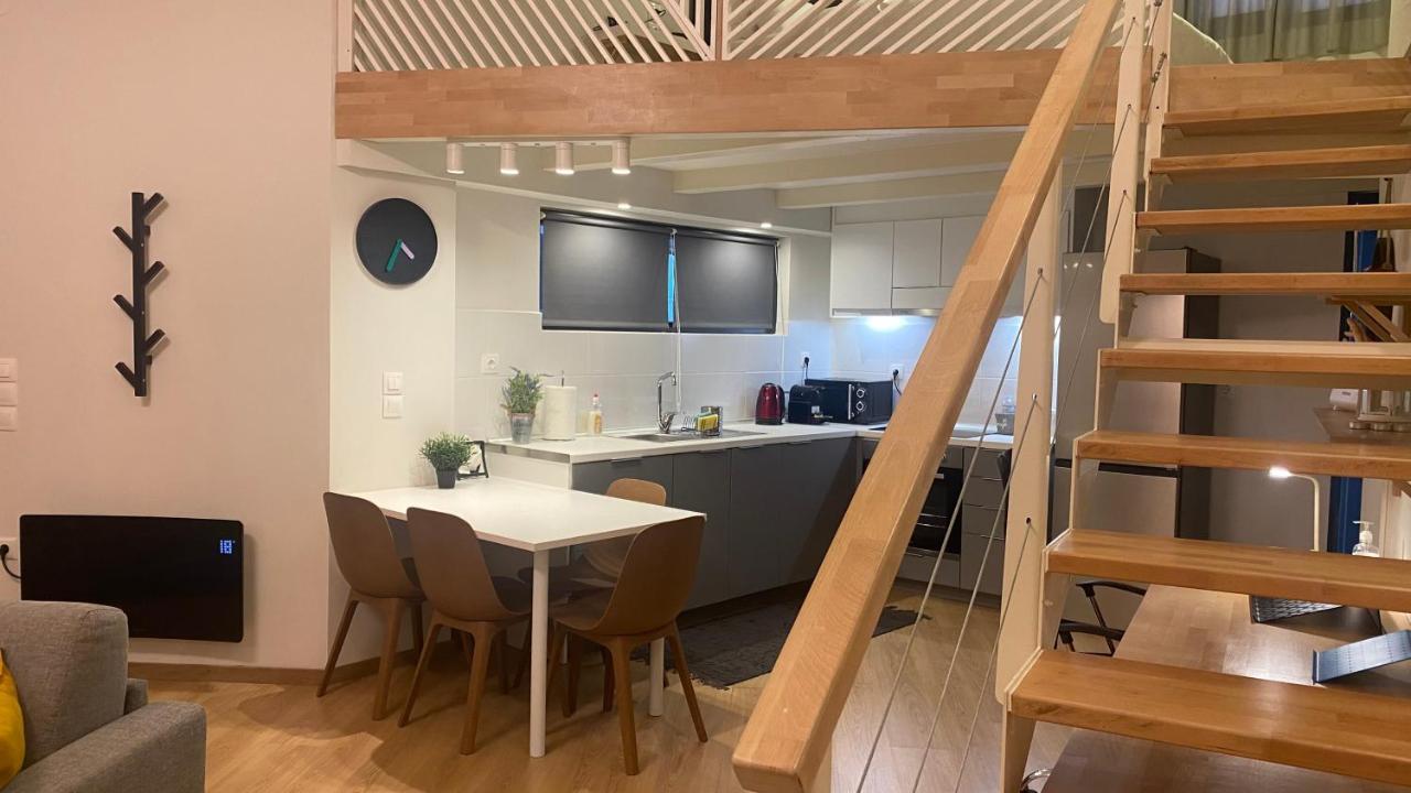 City Center Ground Loft - Янина Екстериор снимка